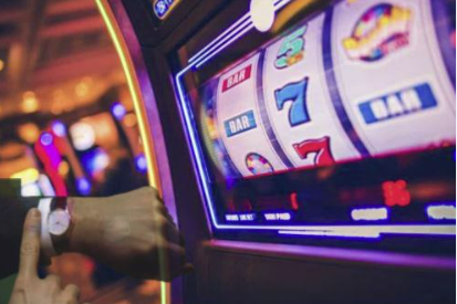 A Couple of Tips to Follow While Having fun Online Slot Video games